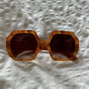 Free People honeycomb sunglasses tortoiseshell hexagon frames